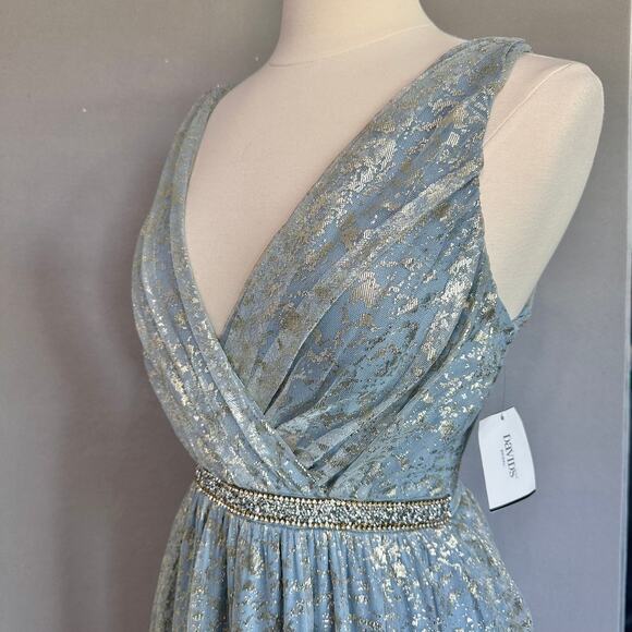 Teeze Me Metallic Foil Pleated V-Neck Gown From David's Bridal Light Blue Sz 5 - Picture 10 of 16